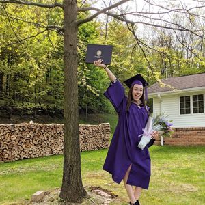 Meet your Posher, Alyssa